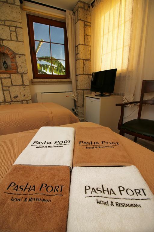 Pasha Port Hotel & Restaurant Alacati Exterior photo